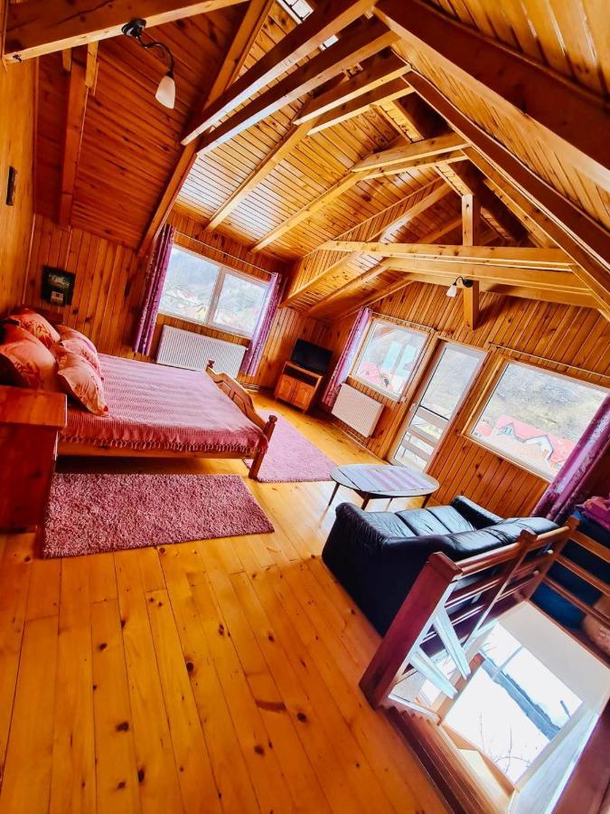 Cabana Vânătorilor Poiana Mărului Exterior foto